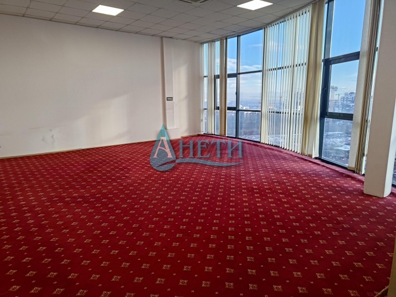 Te huur  Kantoor Sofia , Krastova vada , 1101 m² | 21066501