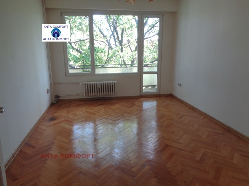В оренду  2 спальні София , Бъкстон , 75 кв.м | 50750192