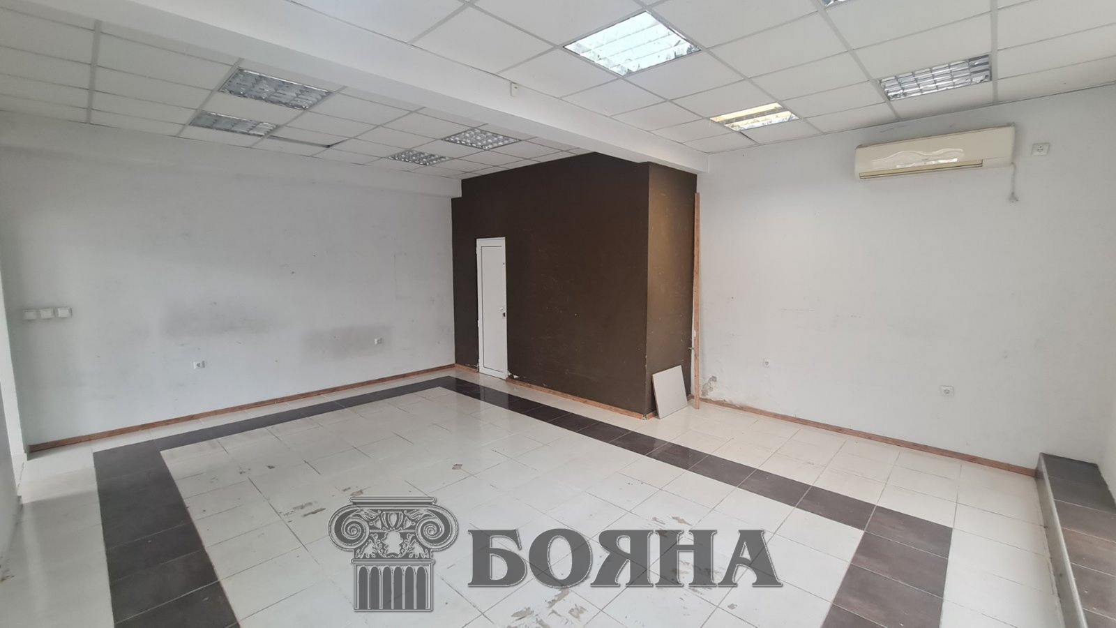 Дава под наем МАГАЗИН, гр. Русе, Широк център, снимка 4 - Магазини - 54047516