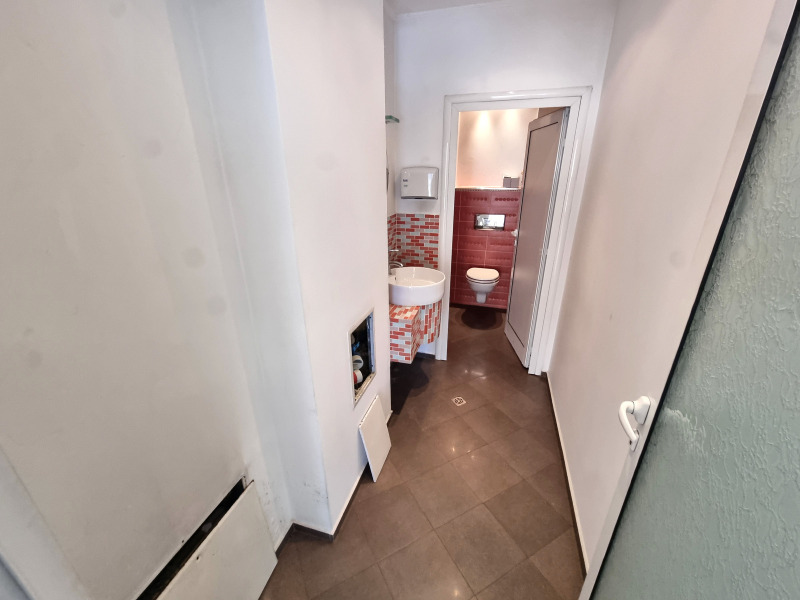 Kiadó  Üzlet Sofia , Iztok , 137 négyzetméter | 17596801 - kép [5]