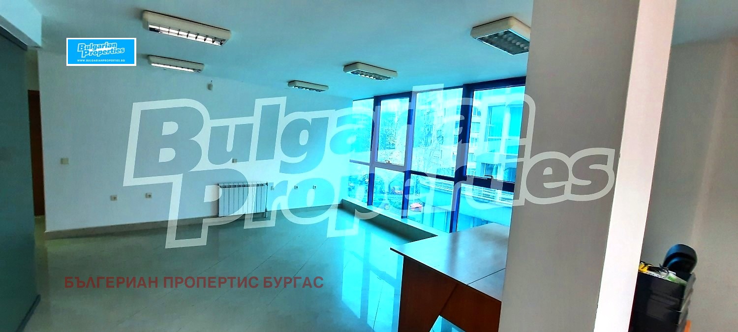 Дава под наем ОФИС, гр. Бургас, Лазур, снимка 7 - Офиси - 54200422