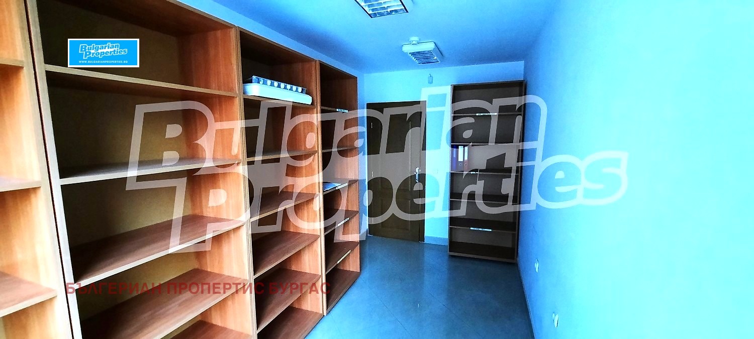 Дава под наем ОФИС, гр. Бургас, Лазур, снимка 11 - Офиси - 54200422