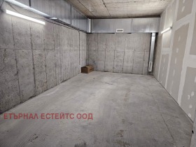 Garage Pawlowo, Sofia 11