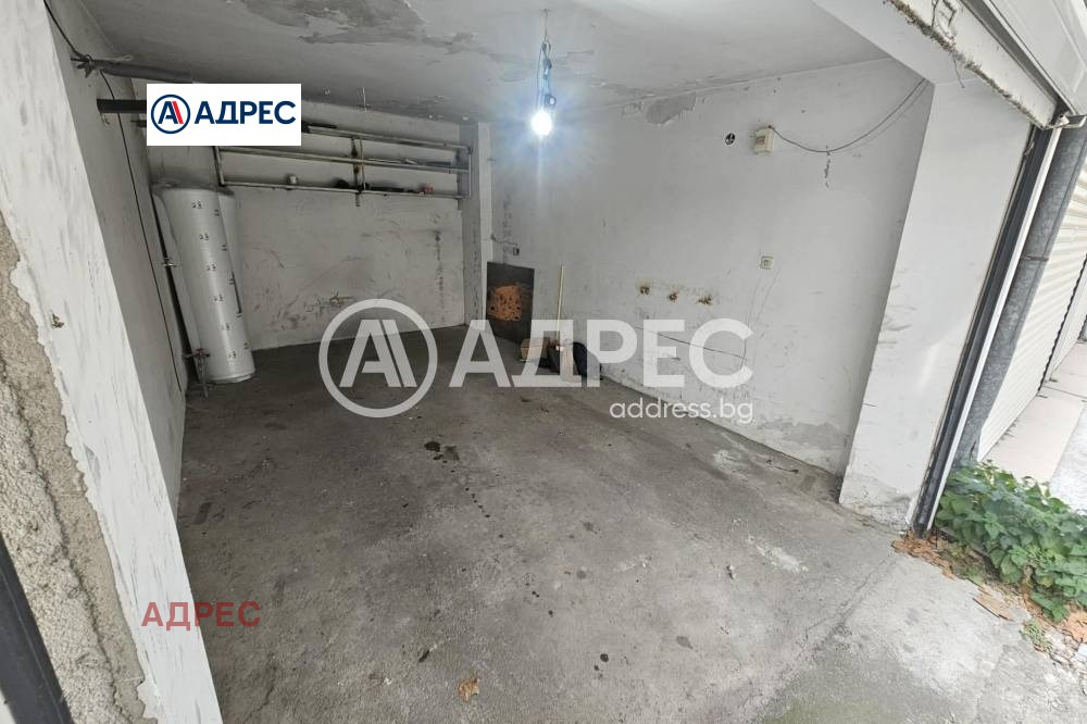 Дава под наем ГАРАЖ, ПАРКОМЯСТО, гр. Варна, Окръжна болница-Генерали, снимка 3 - Гаражи и паркоместа - 56125188