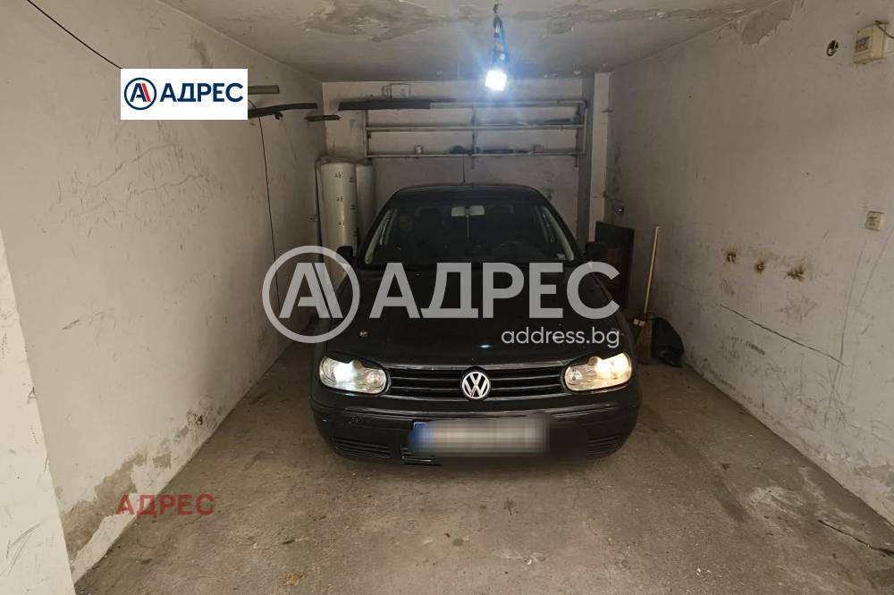 Дава под наем ГАРАЖ, ПАРКОМЯСТО, гр. Варна, Окръжна болница-Генерали, снимка 6 - Гаражи и паркоместа - 56125188