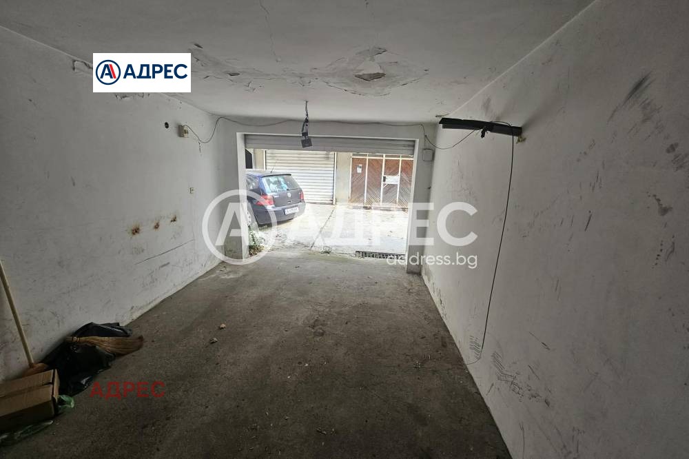 Дава под наем ГАРАЖ, ПАРКОМЯСТО, гр. Варна, Окръжна болница-Генерали, снимка 2 - Гаражи и паркоместа - 56125188