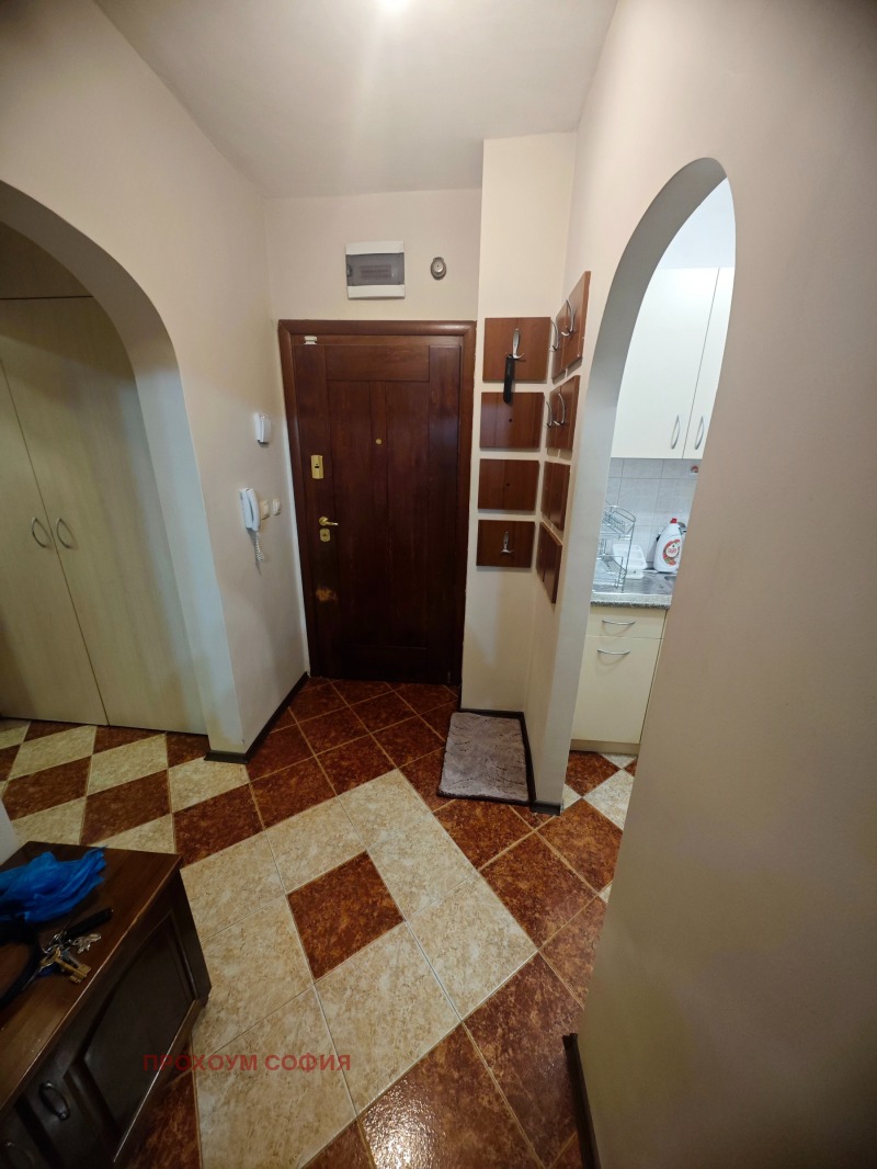 Дава под наем 2-СТАЕН, гр. София, Лозенец, снимка 9 - Апартаменти - 52648016