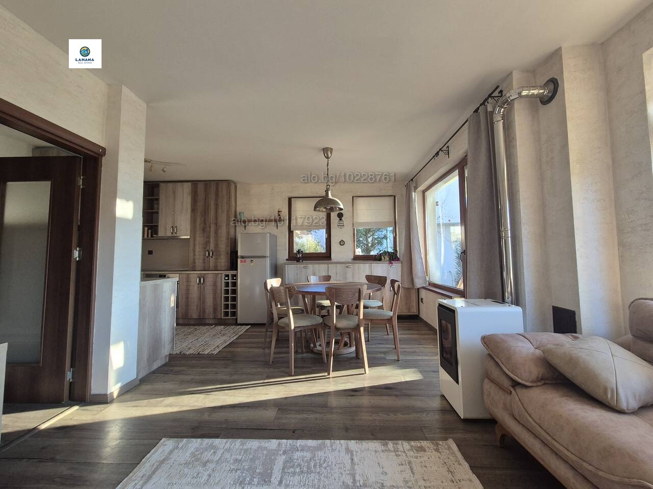 Дава под наем КЪЩА, гр. Бургас, Сарафово, снимка 2 - Къщи - 54118449