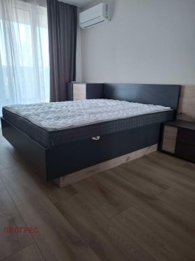 1 chambre Hristo Smirnenski, Plovdiv 11