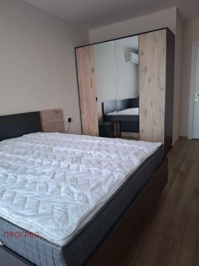 1 chambre Hristo Smirnenski, Plovdiv 12