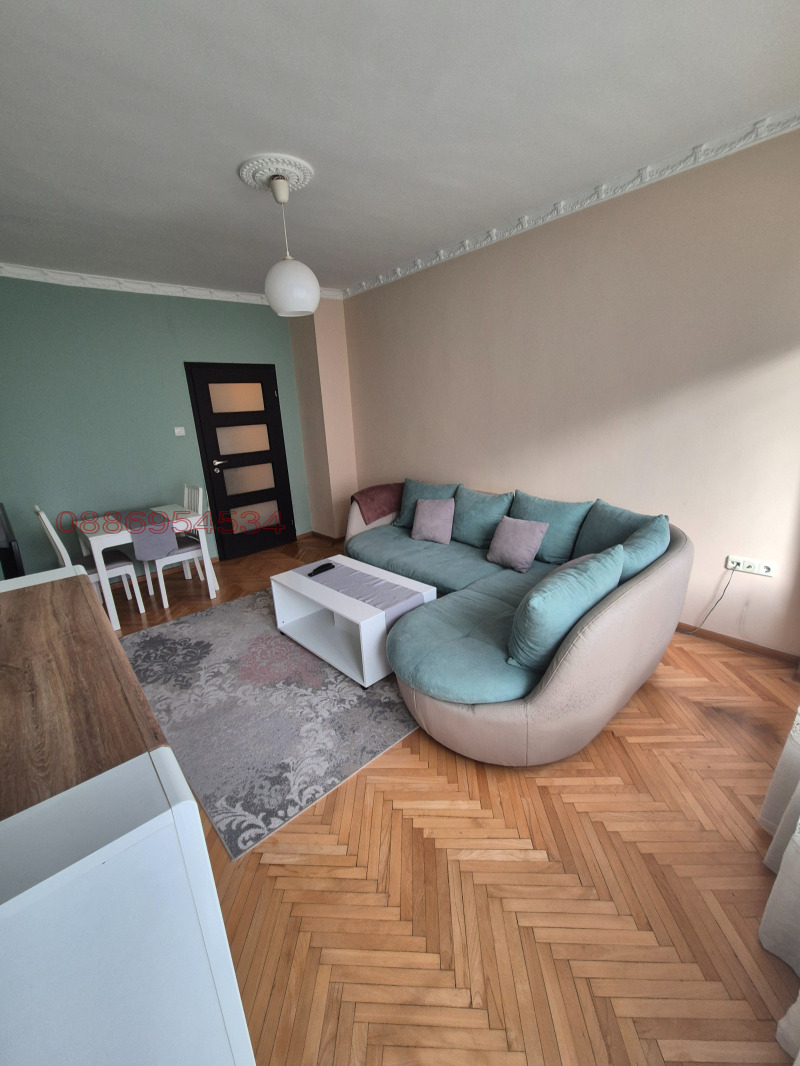 De inchiriat  1 dormitor Sofia , Borovo , 60 mp | 38354429
