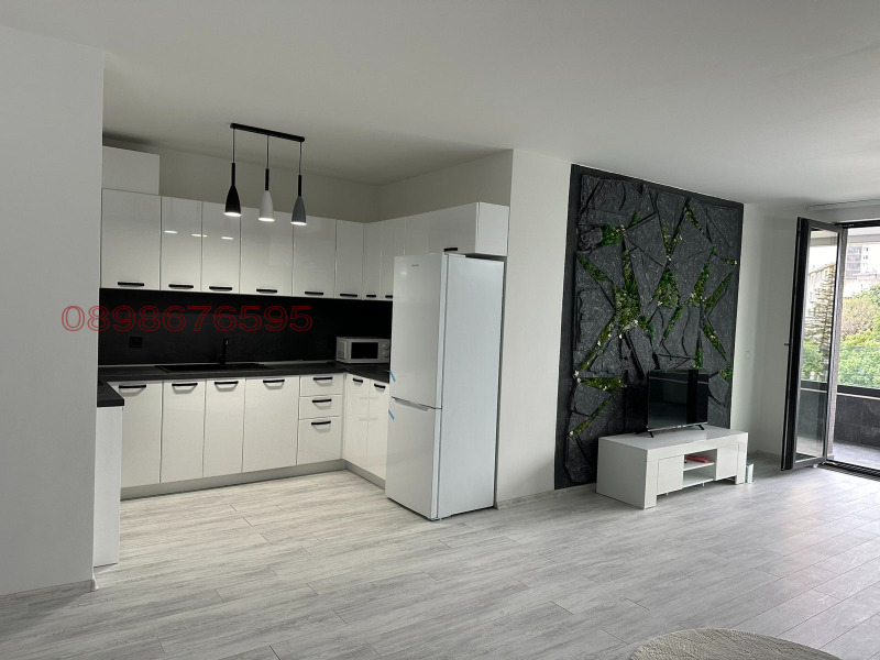 Дава под наем 3-СТАЕН, гр. Варна, Бриз, снимка 2 - Апартаменти - 53494976