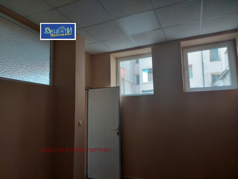 Под наем ОФИС, град Велико Търново, Колю Фичето • 750 лв. / 383.47 € • 76239428 1