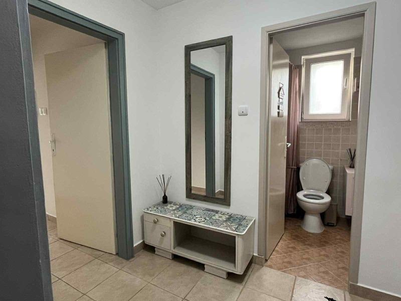 Do wynajęcia  Piętro domu Sofia , Lozen , 120 mkw | 59370737 - obraz [8]