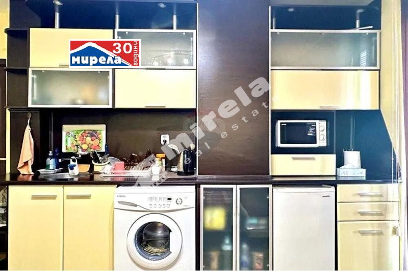 Дава под нем  2-стаен, град Велико Търново, Център •  256 EUR • ID 62963711 — holmes.bg - [1] 