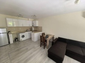 1 chambre Hristo Smirnenski, Plovdiv