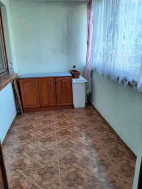 2 slaapkamers Pobeda, Varna 9