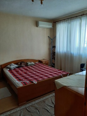 2 slaapkamers Pobeda, Varna 5