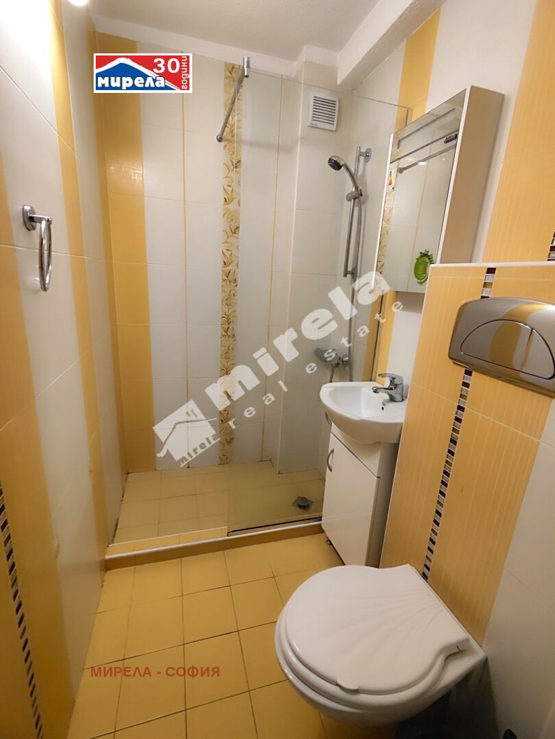 Издаје се  1 спаваћа соба Софија , Центар , 65 м2 | 74280190 - слика [5]