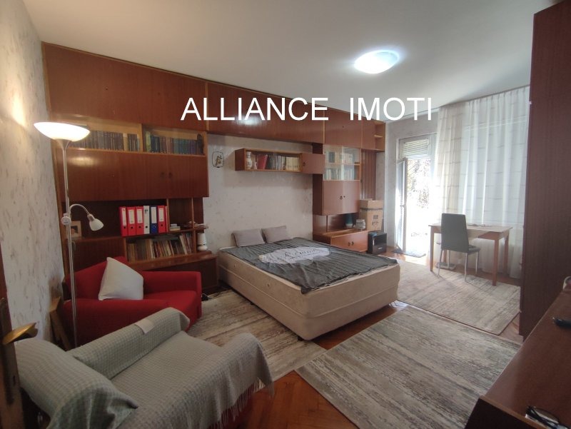 Под наем 2-СТАЕН, град София, Гео Милев • 900 лв. / 460.16 € • 50588978 1