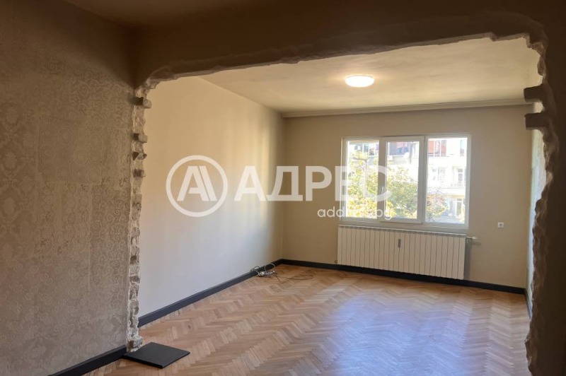 Te huur  2 slaapkamers Sofia , Tsentar , 86 m² | 74619005