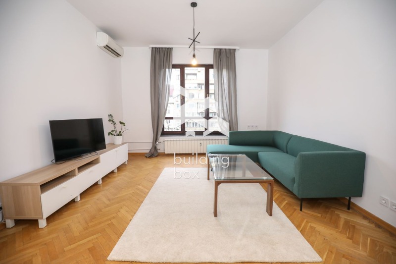 Kiadó  2 hálószobás Sofia , Centar , 90 négyzetméter | 82613845