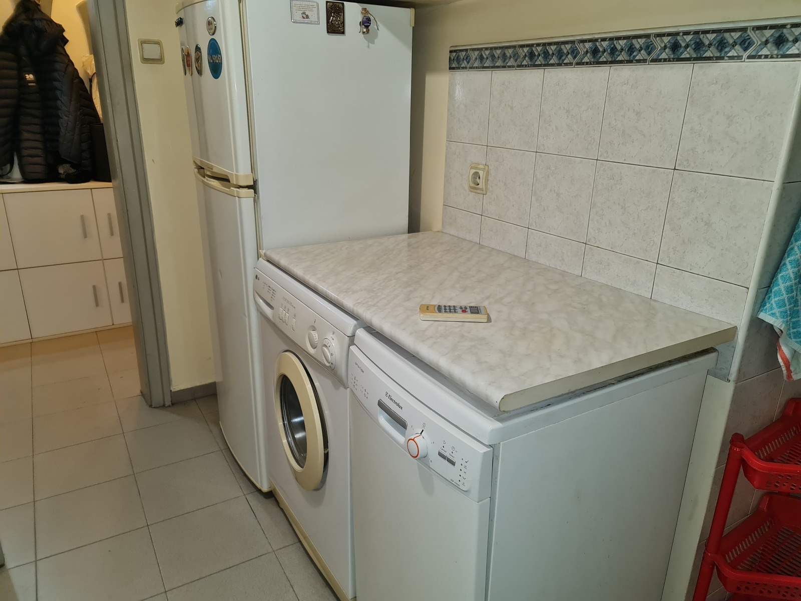 Дава под наем 1-СТАЕН, гр. София, Западен парк, снимка 6 - Апартаменти - 53763137