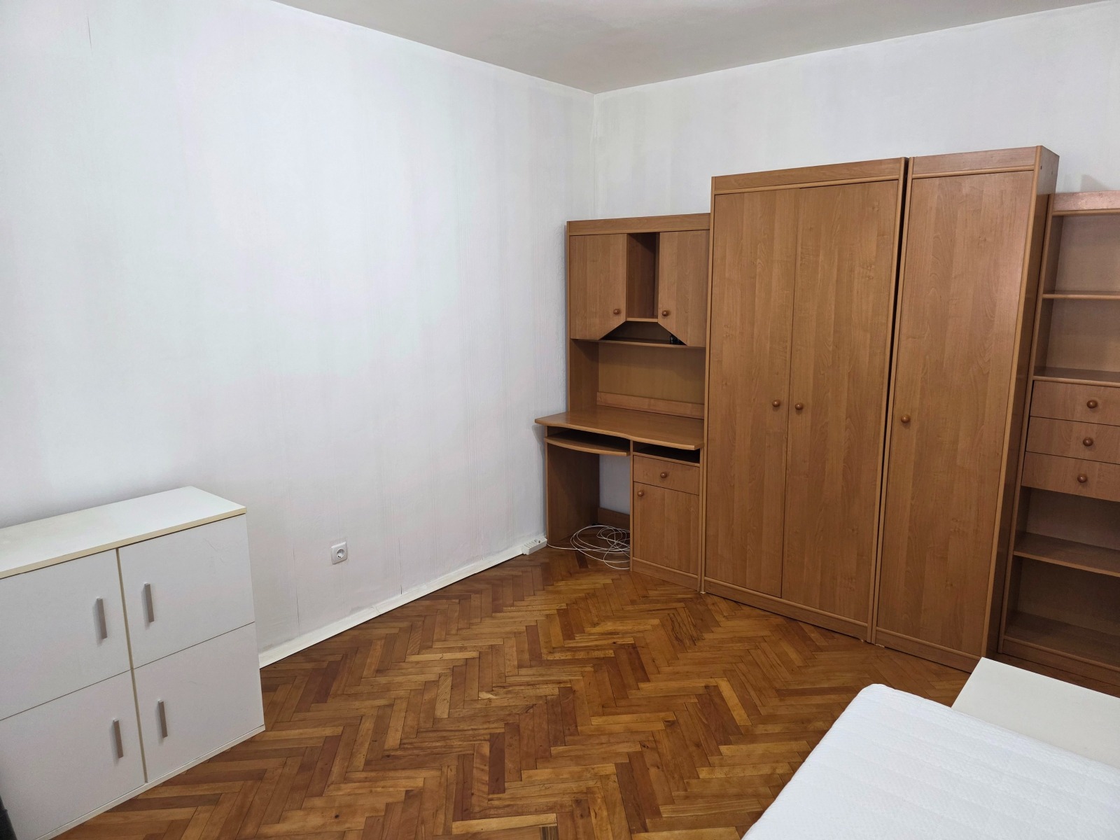 Дава под наем 1-СТАЕН, гр. София, Западен парк