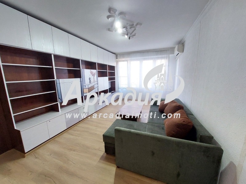 Дава под нем  2-стаен, град Пловдив, Въстанически •  360 EUR • ID 17159179 — holmes.bg - [1] 