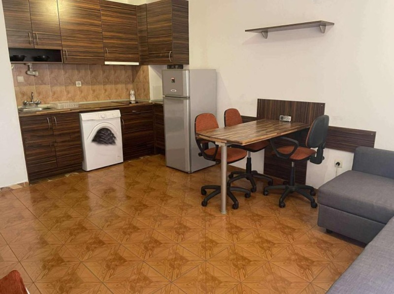Издаје се  1 спаваћа соба Софија , Центар , 56 м2 | 74397787 - слика [2]