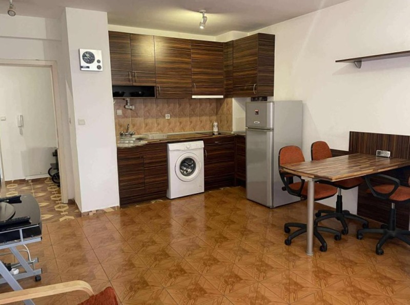 Издаје се  1 спаваћа соба Софија , Центар , 56 м2 | 74397787 - слика [3]