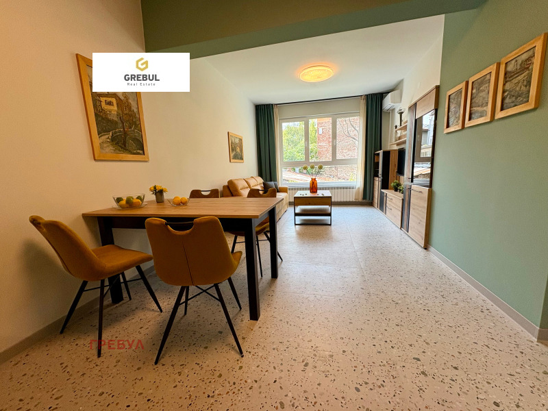Do wynajęcia  1 sypialnia Sofia , Centar , 63 mkw | 30695940 - obraz [2]