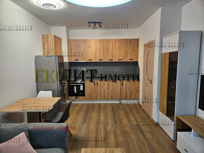 Do wynajęcia  1 sypialnia Sofia , Malinowa dolina , 60 mkw | 14844671 - obraz [3]