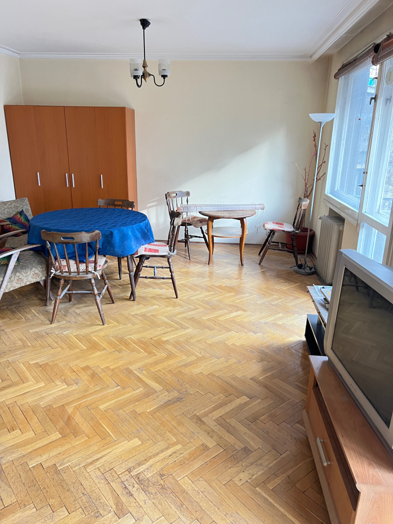 Дава под наем 3-СТАЕН, гр. София, Център, снимка 3 - Апартаменти - 52658722