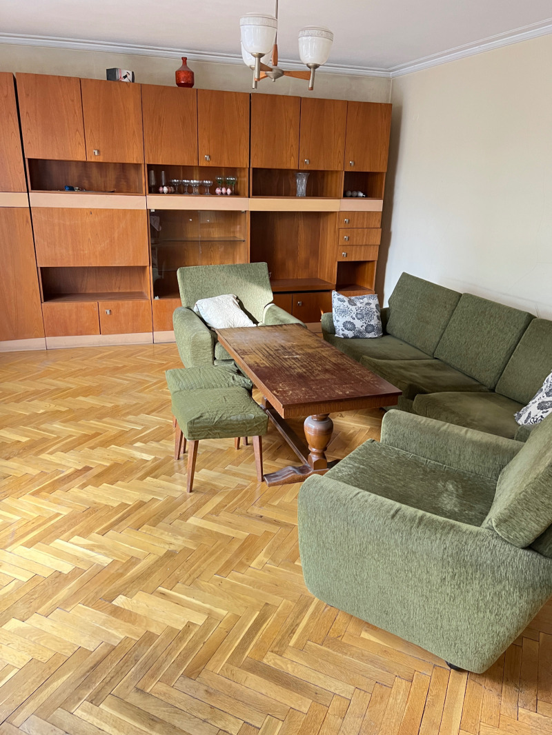 Дава под наем 3-СТАЕН, гр. София, Център, снимка 2 - Апартаменти - 52658722