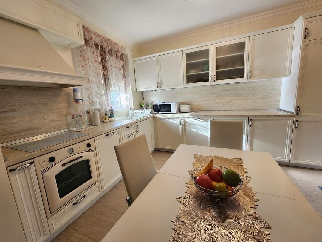 Дава под наем КЪЩА, гр. Бургас, Сарафово, снимка 3 - Къщи - 55537203
