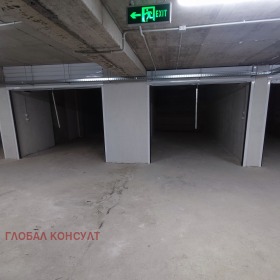 Garage Pestjersko sjose, Plovdiv 1