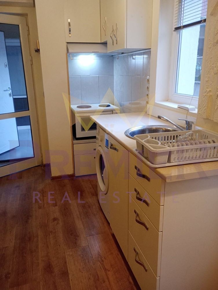 Da affittare  Studio Varna , Kolhozen pazar , 20 mq | 99864385 - Immagine [3]