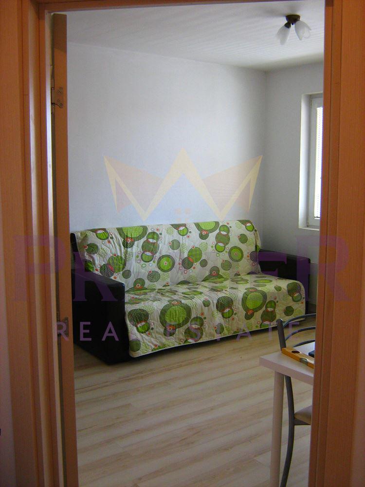 De inchiriat  1 dormitor Varna , Vinița , 70 mp | 48799046 - imagine [2]