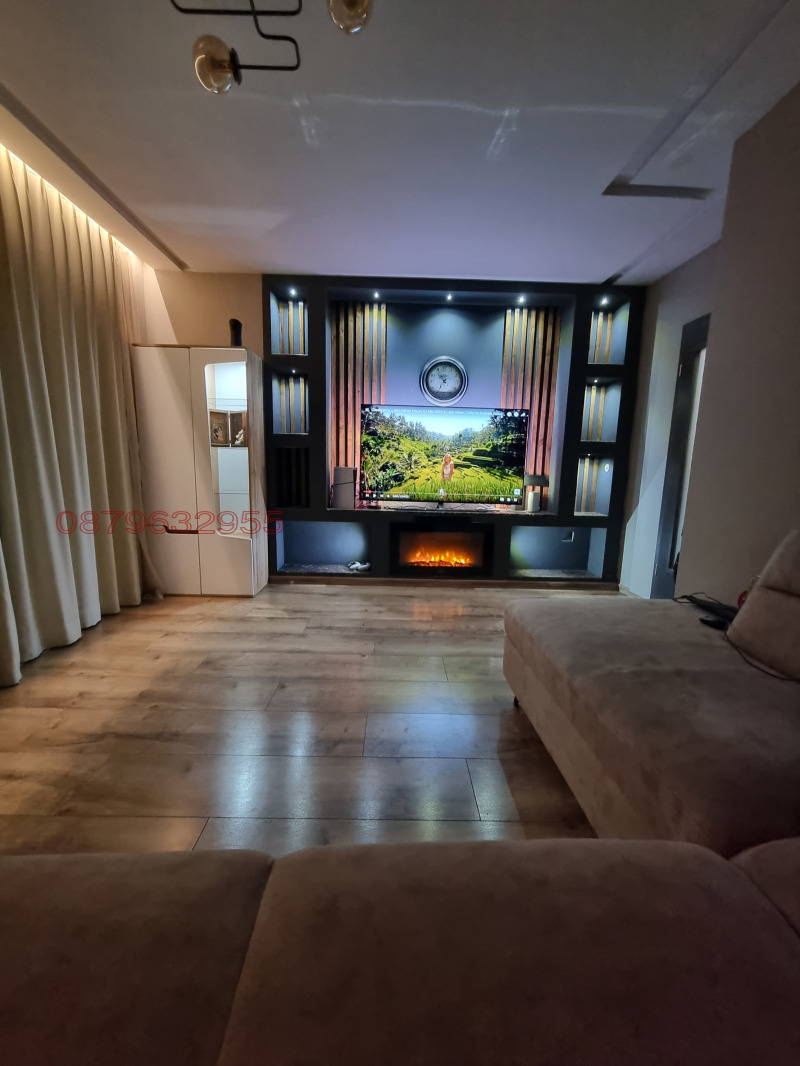 Дава под наем  3-стаен град София , Лагера , 114 кв.м | 55572831 - изображение [2]