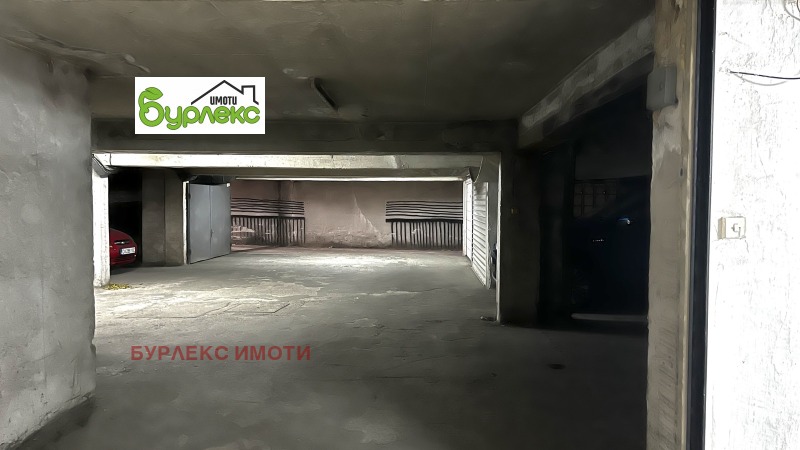 Дава под наем ГАРАЖ, ПАРКОМЯСТО, гр. София, Хладилника, снимка 2 - Гаражи и паркоместа - 52838988