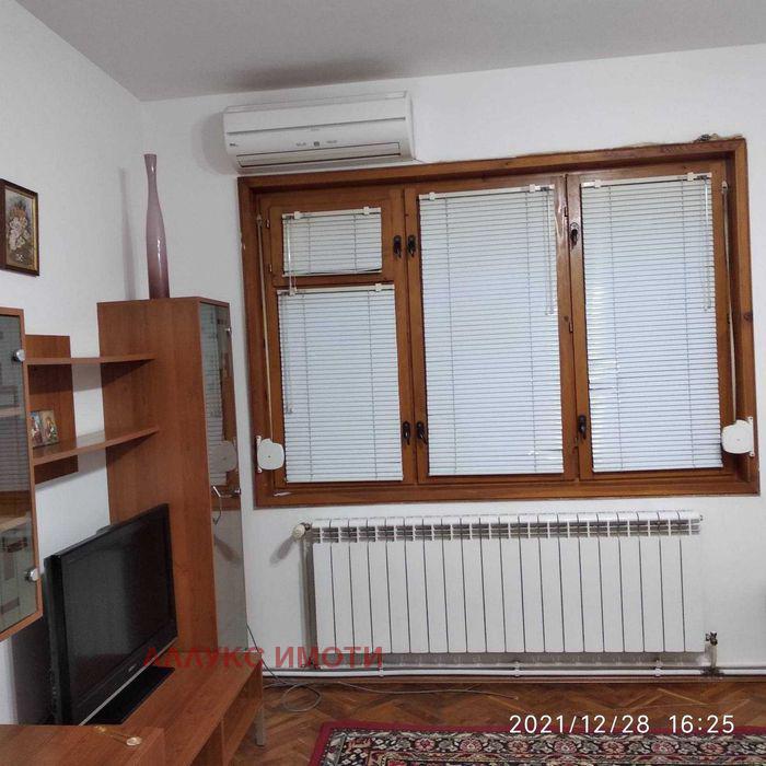 De inchiriat  1 dormitor Ruse , Țentâr , 68 mp | 29452077 - imagine [6]