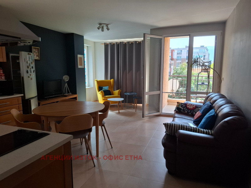 Под наем 3-СТАЕН, град София, Гео Милев • 690 € • 55368030 — Holmes.bg