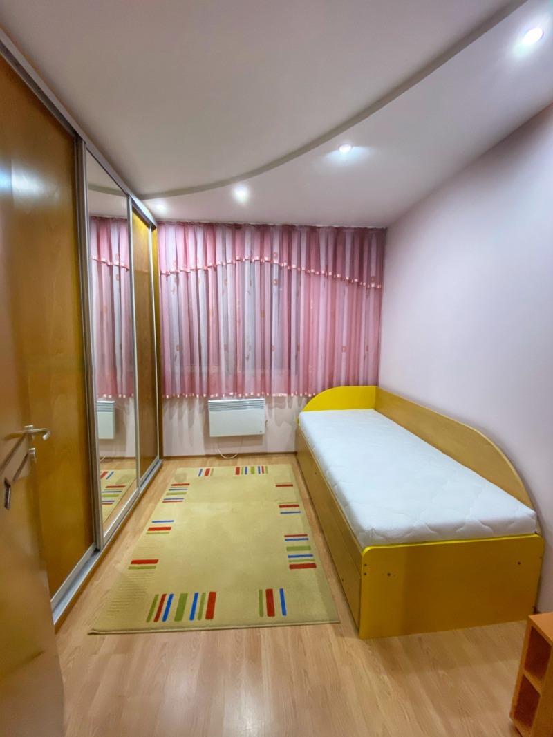 Дава под наем МНОГОСТАЕН, гр. Пловдив, Христо Смирненски, снимка 7 - Апартаменти - 52641625