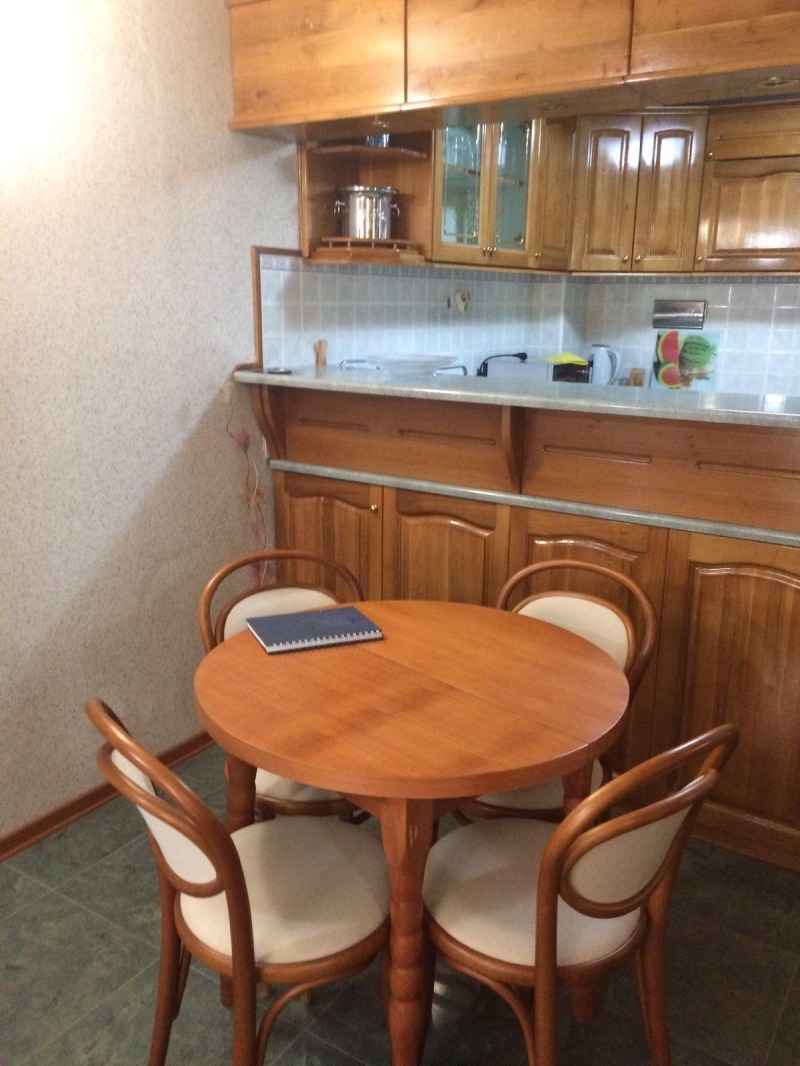 В аренду  1 спальня Пловдив , Кършияка , 50 кв.м | 46422996 - изображение [2]