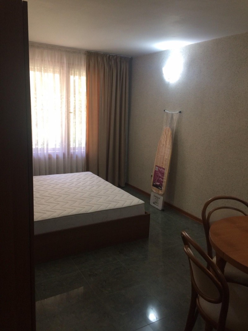 В аренду  1 спальня Пловдив , Кършияка , 50 кв.м | 46422996 - изображение [4]