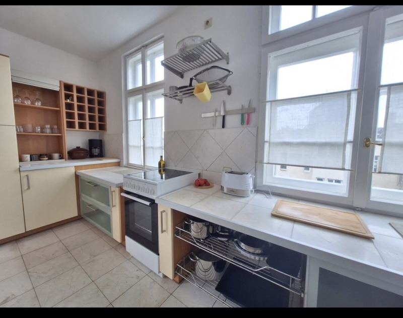 Zu vermieten  3+ Schlafzimmer Sofia , Zentar , 210 qm | 47223169 - Bild [14]