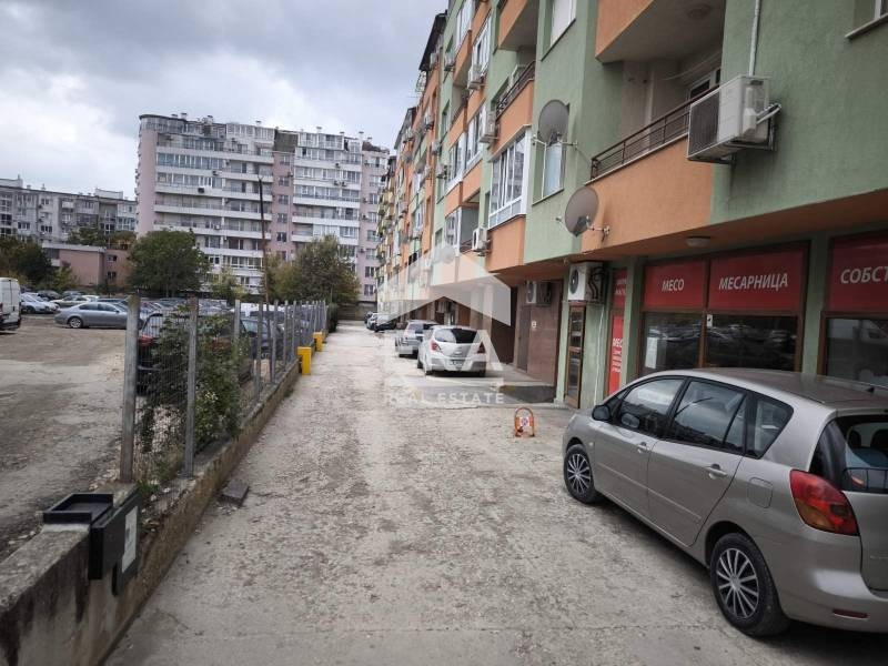 De inchiriat  Magazin Varna , Levsci 1 , 75 mp | 31986882 - imagine [15]
