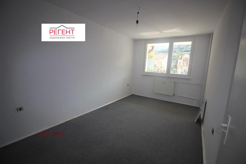 Дава под наем ОФИС, гр. Габрово, Център, снимка 4 - Офиси - 52409934