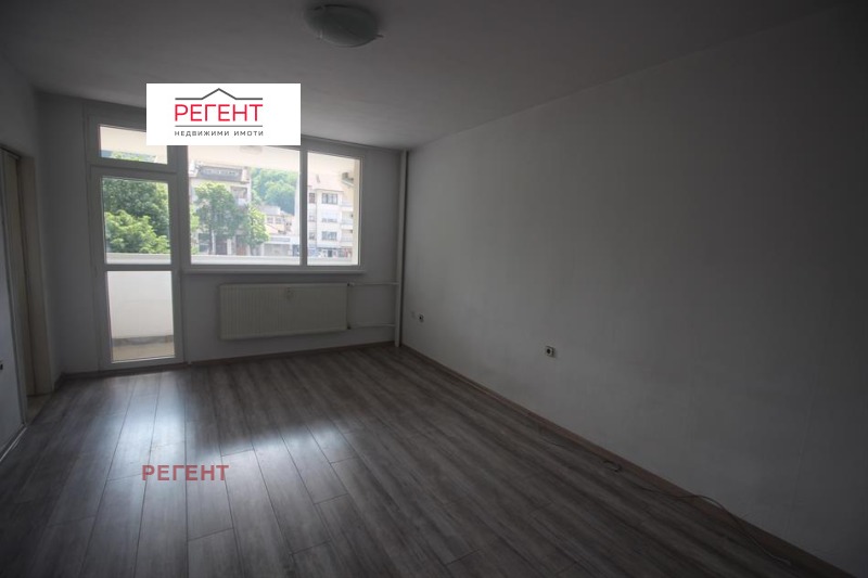 Дава под наем ОФИС, гр. Габрово, Център, снимка 2 - Офиси - 52409934